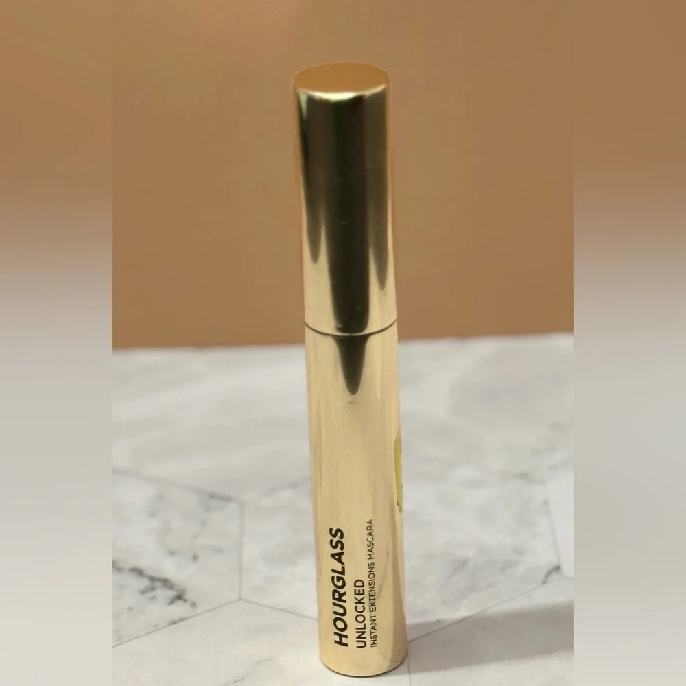 Hourglass Unlocked Lengthening Tubing Mascara in Espresso ( New No Box)